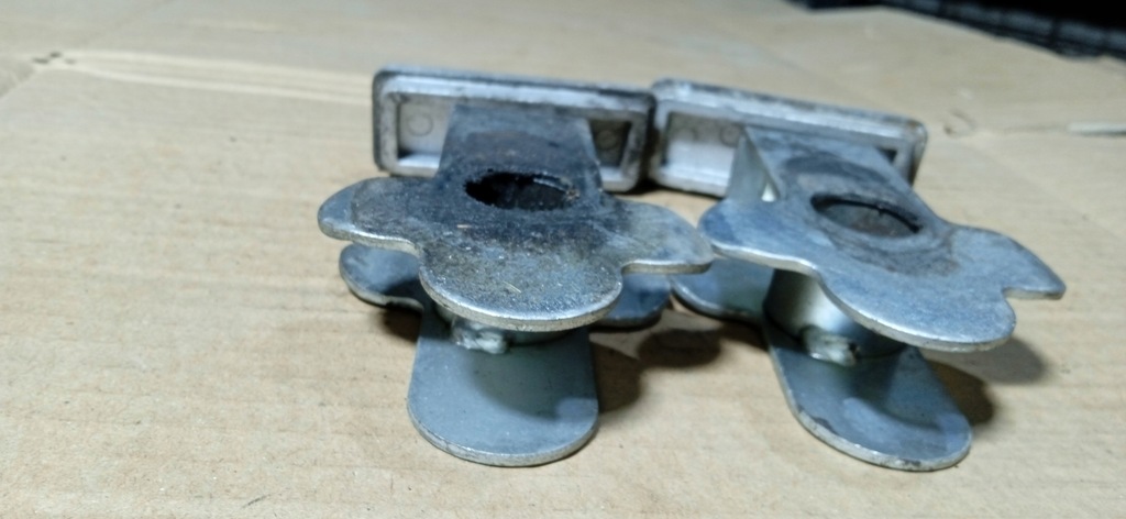 SUZUKI GSF 600 1200 BANDIT TENSIONER CHAIN ​​TENSION ΠΙΣΩ ΤΡΟΧΟΣ Product image