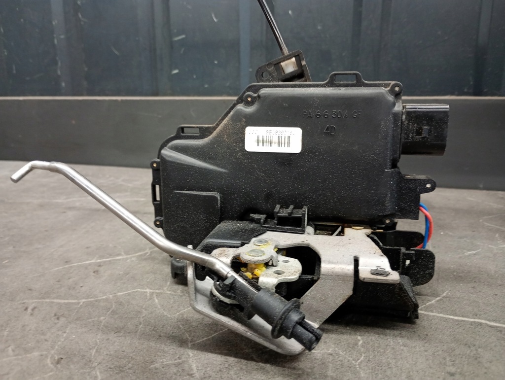 8E0839016C Κλείδωμα πόρτας δεξιά Tiel Audi A4 B6 00-04R Product image