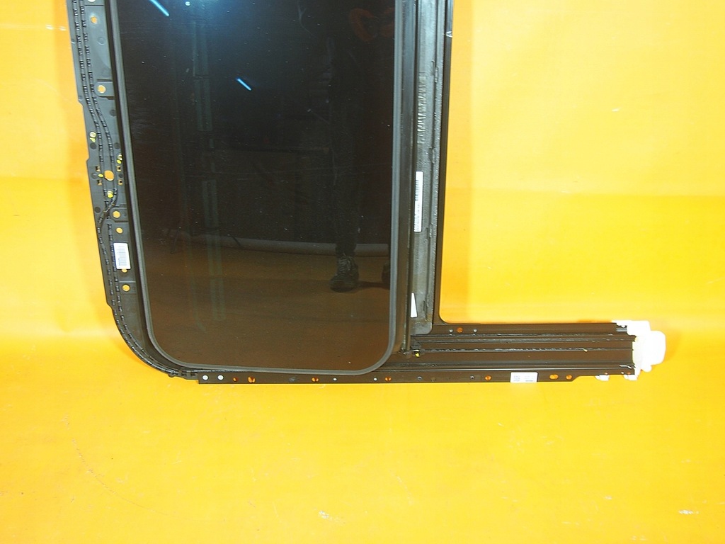 Audi A5 8T LIFT 24KM Sunroof Ρολό 8t8877041e Product image