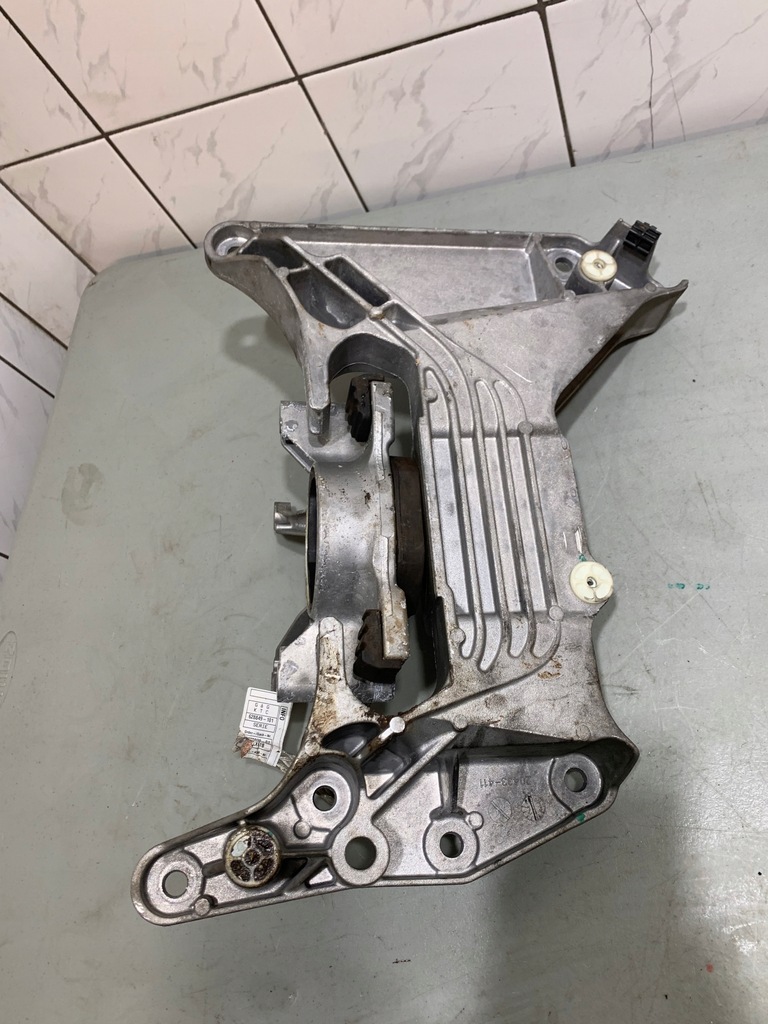 BMW G20 ΣΤΗΡΙΞΗ ΚΙΒΩΤΙΟΥ PAW 9485322 6861567 Product image
