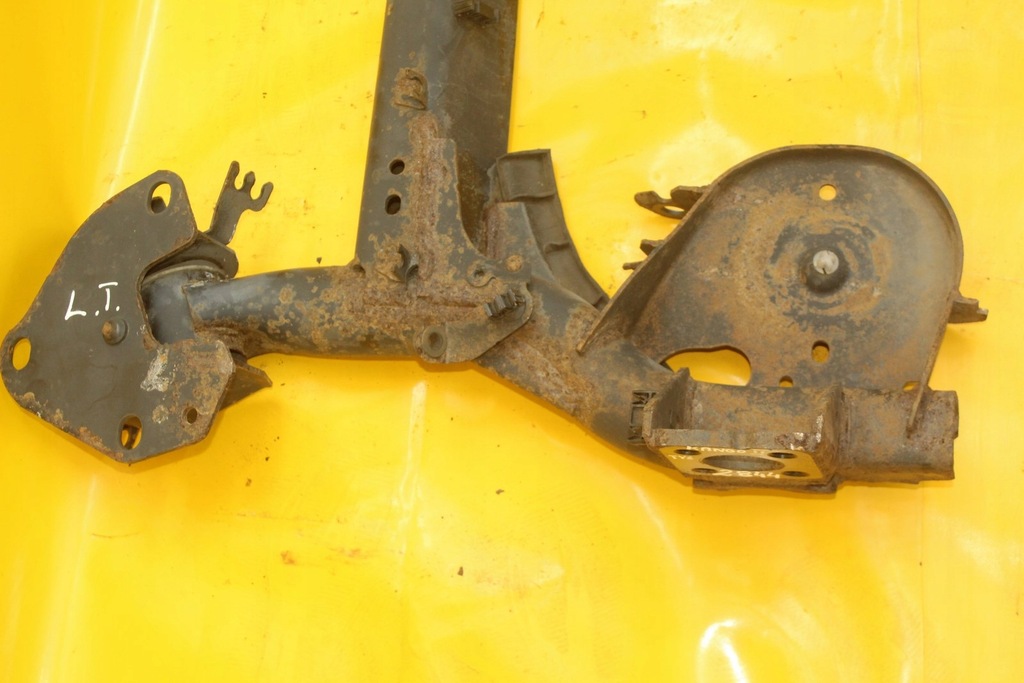 Renault Kangoo πίσω άξονας ανάρτησης Product image