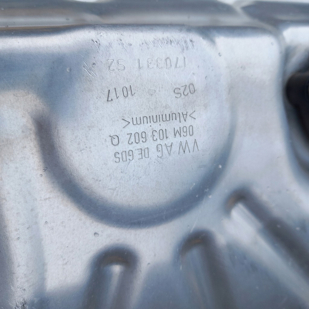 OIL TAN CRATER PORSCHE AUDI 3.0 TFSI 06M103602Q 079907660A 06M103805M Product image