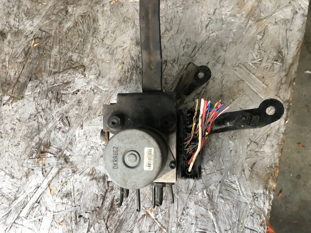 KIA SOUL I 08-14 ABS PUMP 58910-2K810 Product image
