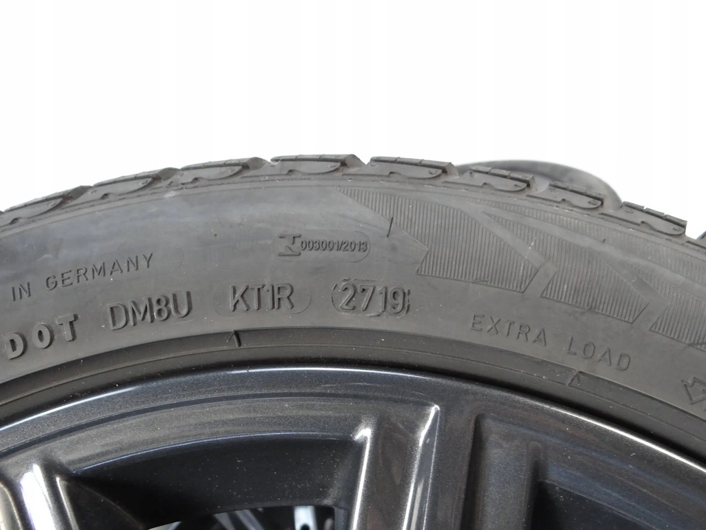 4 x BMW 5 G30 G31 RIMS 6874440 8Jx18 IS30 με ελαστικά Goodyear Product image