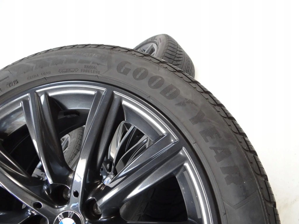 4 x BMW 5 G30 G31 RIMS 6874440 8Jx18 IS30 με ελαστικά Goodyear Product image