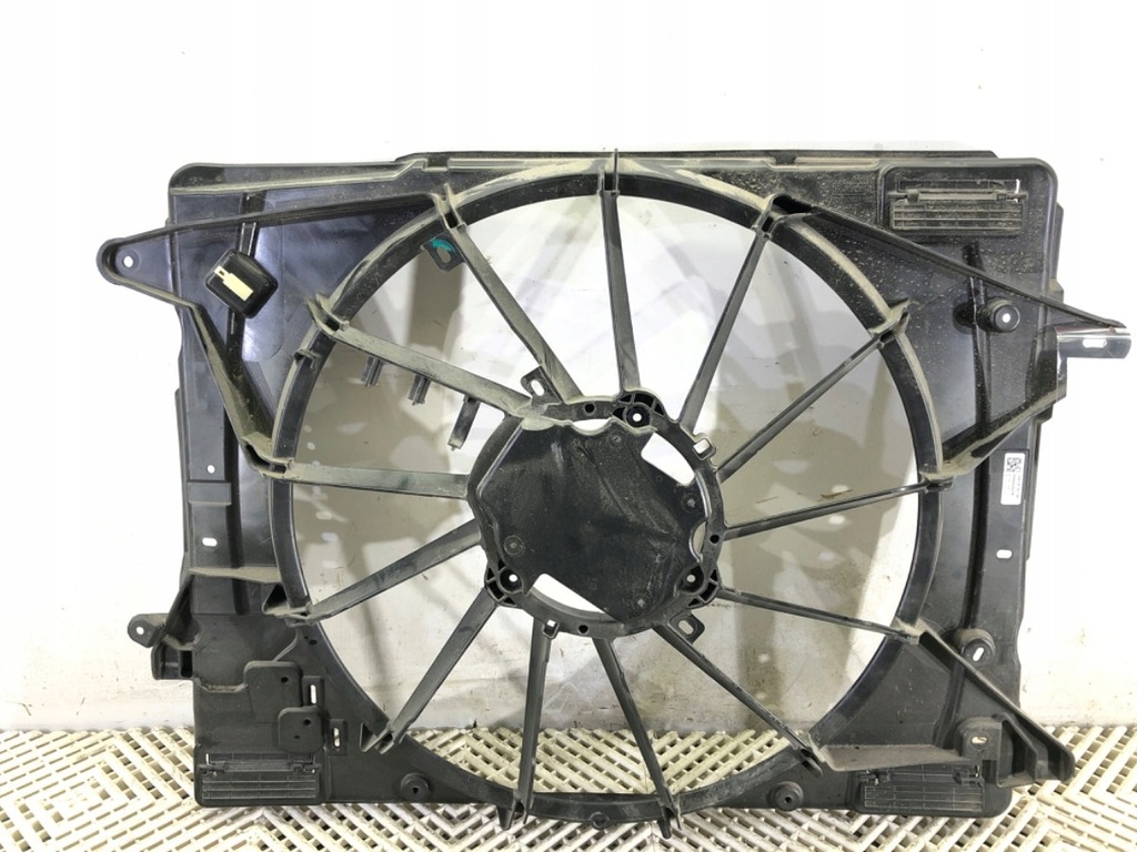LX61-8C607-BC Ford Escape IV 2.0B 19-24 Στέγαση ανεμιστήρα Product image