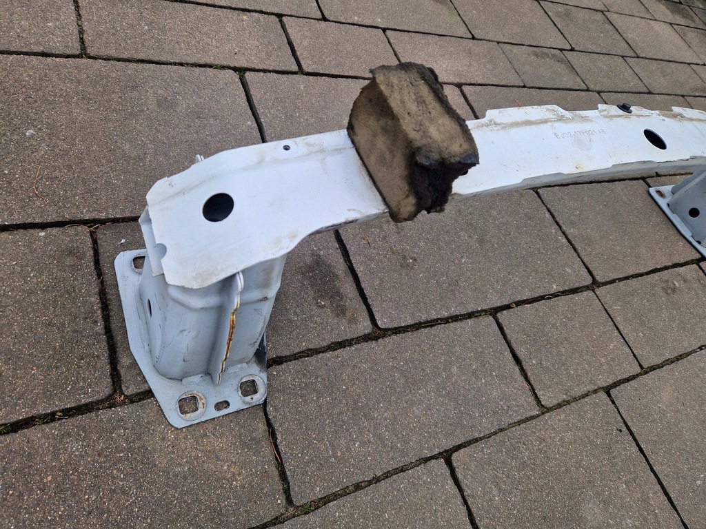 Range Rover Evoque και L538 Front Beam BJ32-17F021 AB 11-2018 Product image