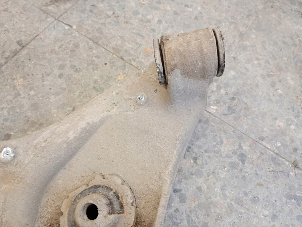 8E0505312 ΔΕΞΙΑ Audi A4 B6 2.5 V6 2.0B Δεξιά Product image