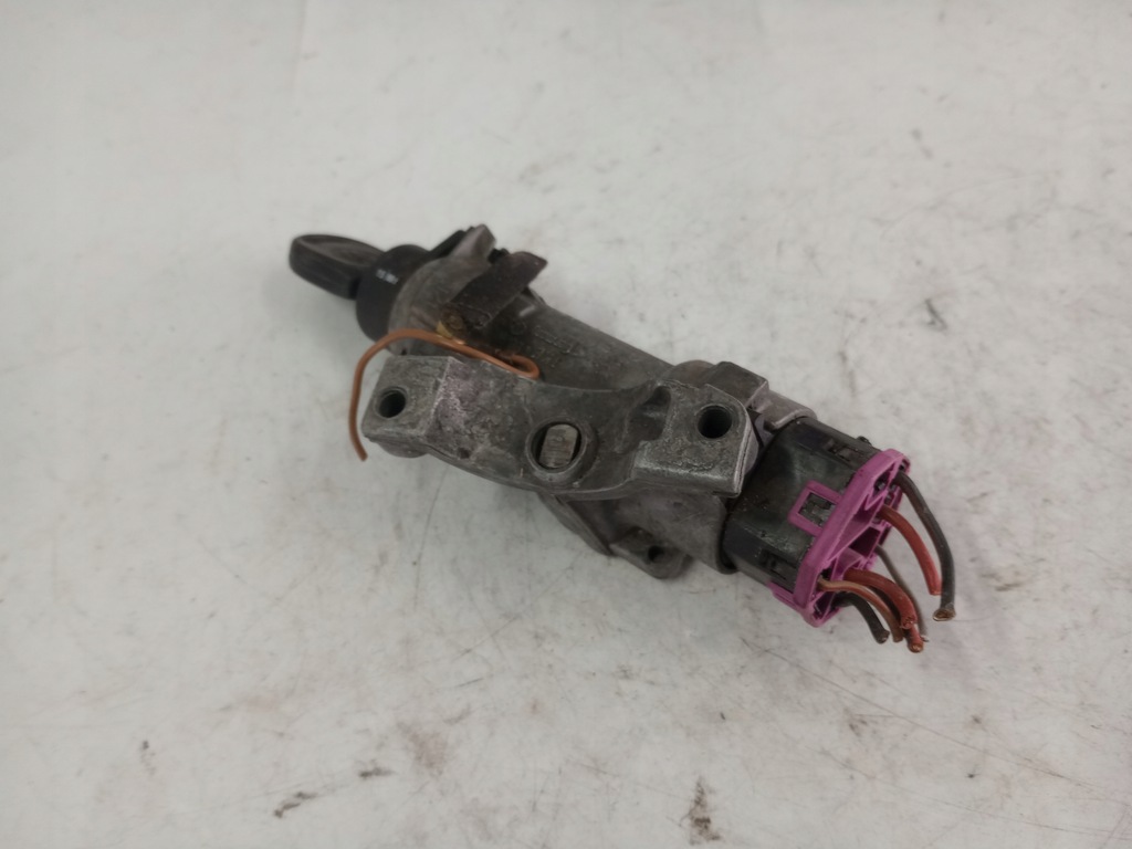 Διακόπτης ανάφλεξης Volkswagen 4B0905851C Europe Product image