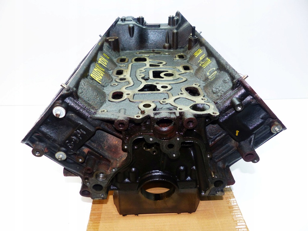 AUDI A8 D4 4H 4.2 TDI CDS CYLINDER BLOCK Product image