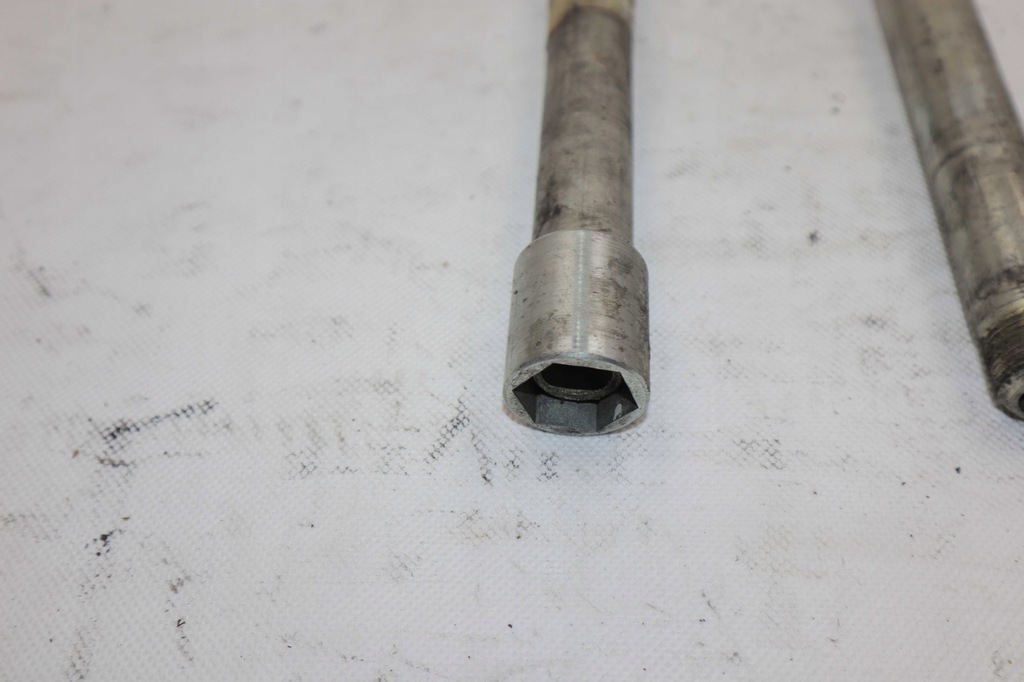 HONDA CBR 900 RR 929 SC44 954 SC50 Axle Swingarm Axle Πίσω Τροχοί Product image