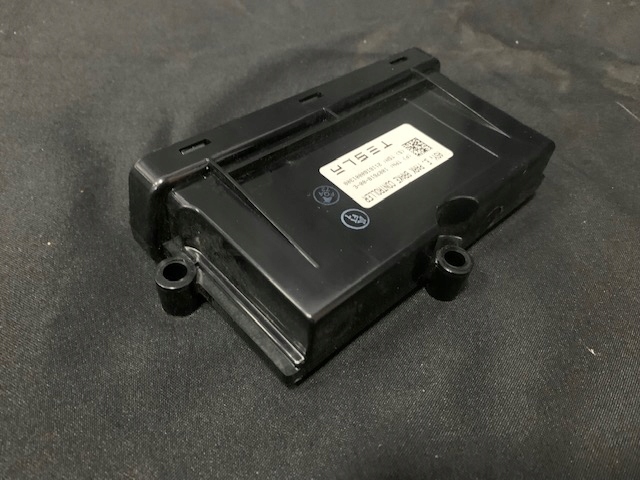 Ελεγκτής χειρόφρενου Tesla S X ECU 1007618-00-E Product image