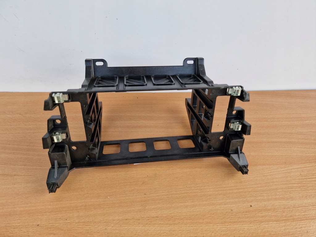 BMW 5 F10 F11 ΠΛΑΙΣΙΟ ΡΑΔΙΟΦΩΝΟ ΣΤΗΡΙΞΗ ΠΛΑΙΣΙΟΥ Product image