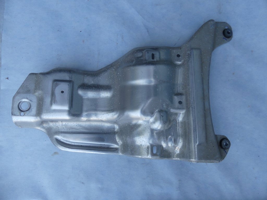 DW AUDI A6 C7 HEAT SHIELD 4G0201781C 4G0804162 4G0399299A Product image