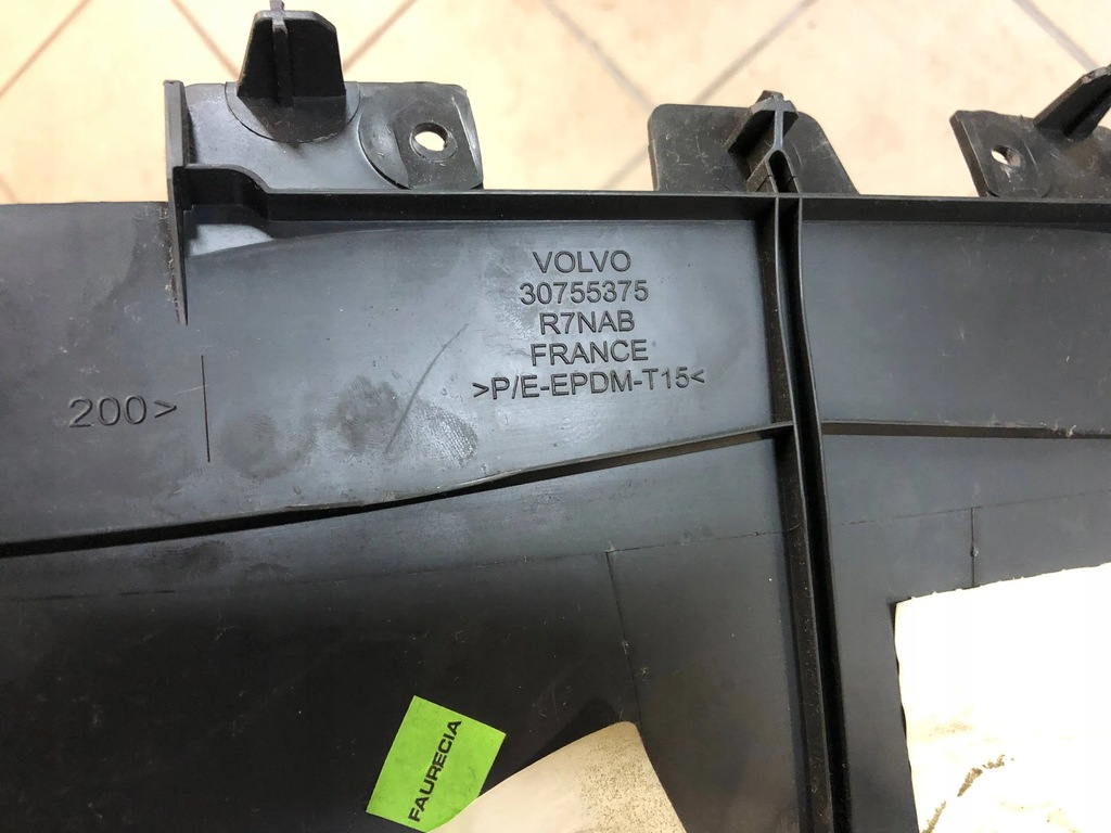 VOLVO S40 V50 PODŁOKIETNIK TUNEL ŚRODKOWY 30755375 Product image