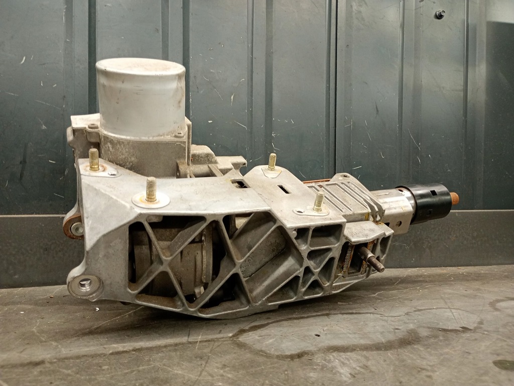 8200445347A Renault Megane II Power Inering Pump Product image