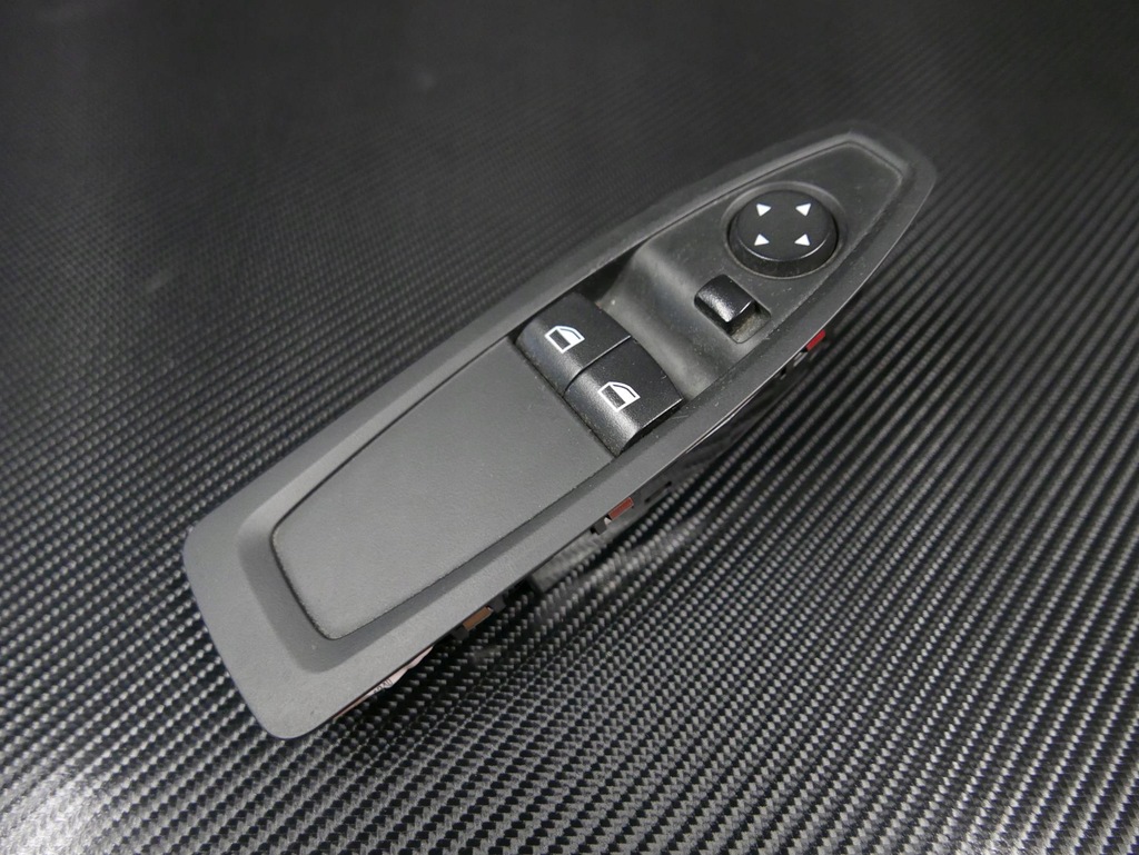 BMW F21 ΚΑΘΡΕΦΤΗΣ ΔΙΑΚΟΠΤΗΣ ΠΑΡΑΘΥΡΟΥ 9226265 UK Product image