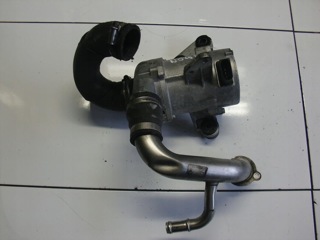 BMW 1 E87 2.0 N43B20 ΑΝΤΛΙΑ ΝΕΡΟΥ 70285320 Product image