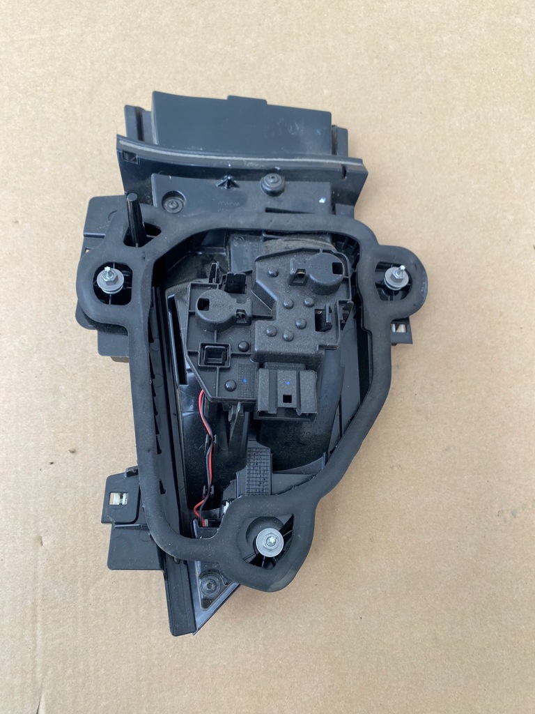 BMW X2 F39 Αριστερά πίσω λάμπα Dark Europe 9881159 Product image