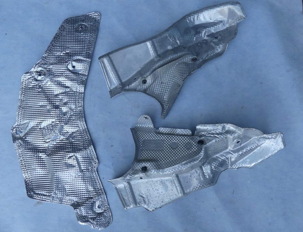 DW AUDI A6 C7 HEAT SHIELD 4G0201781C 4G0804162 4G0399299A Product image