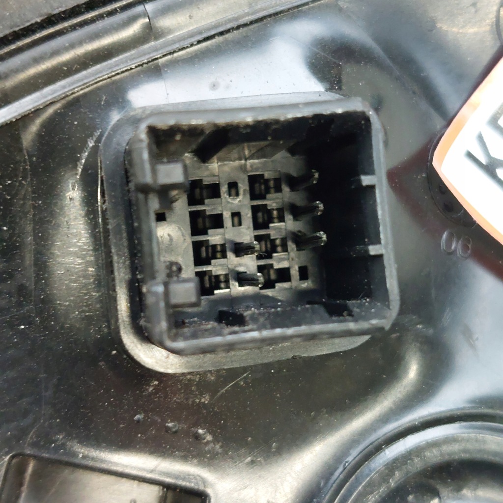 ΚΑΘΡΕΠΤΗΣ HYUNDAI TERRACAN ΔΕΞΙΟΣ 5ΚΙΝ Product image