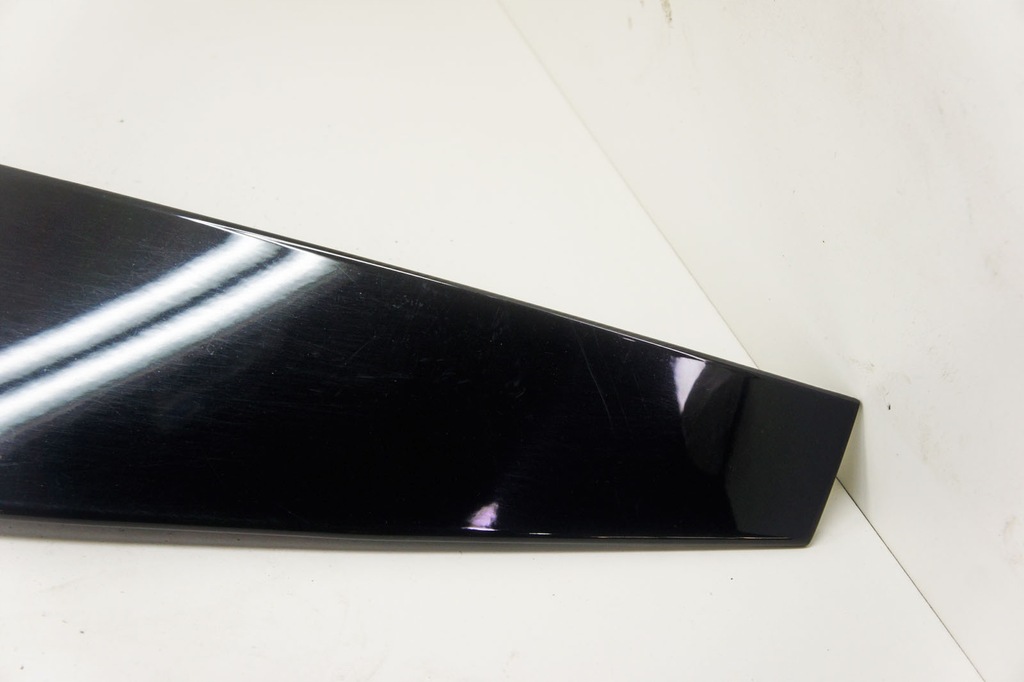 NH041 Hyundai Veloster I Aileron Flap Blend Product image