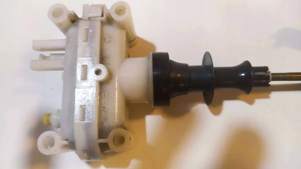 Ενεργοποιητής κεντρικού κλειδώματος Mercedes-Benz W124 Hella Product image