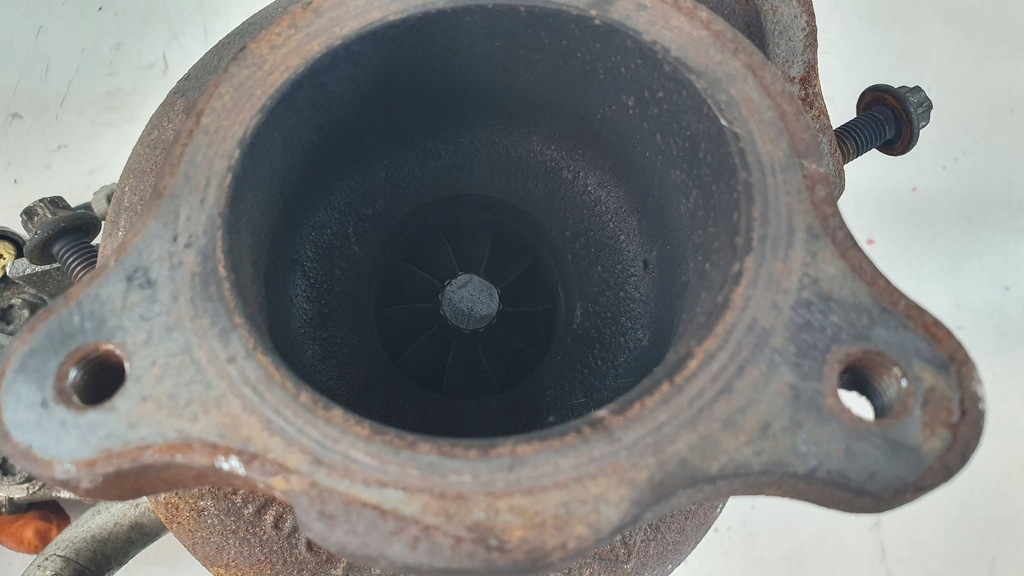 Mercedes-Benz W246 στροβιλοσυμπιεστή Product image