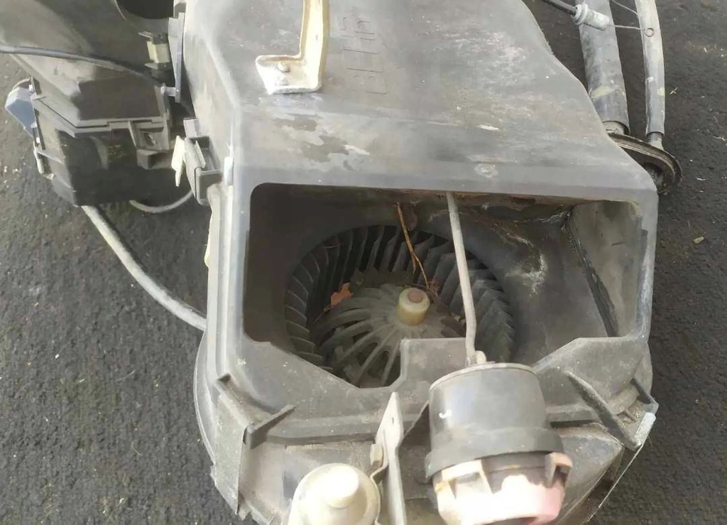 Mercedes-Benz W123 Kombi Heater με καλώδια κλιματισμού Product image