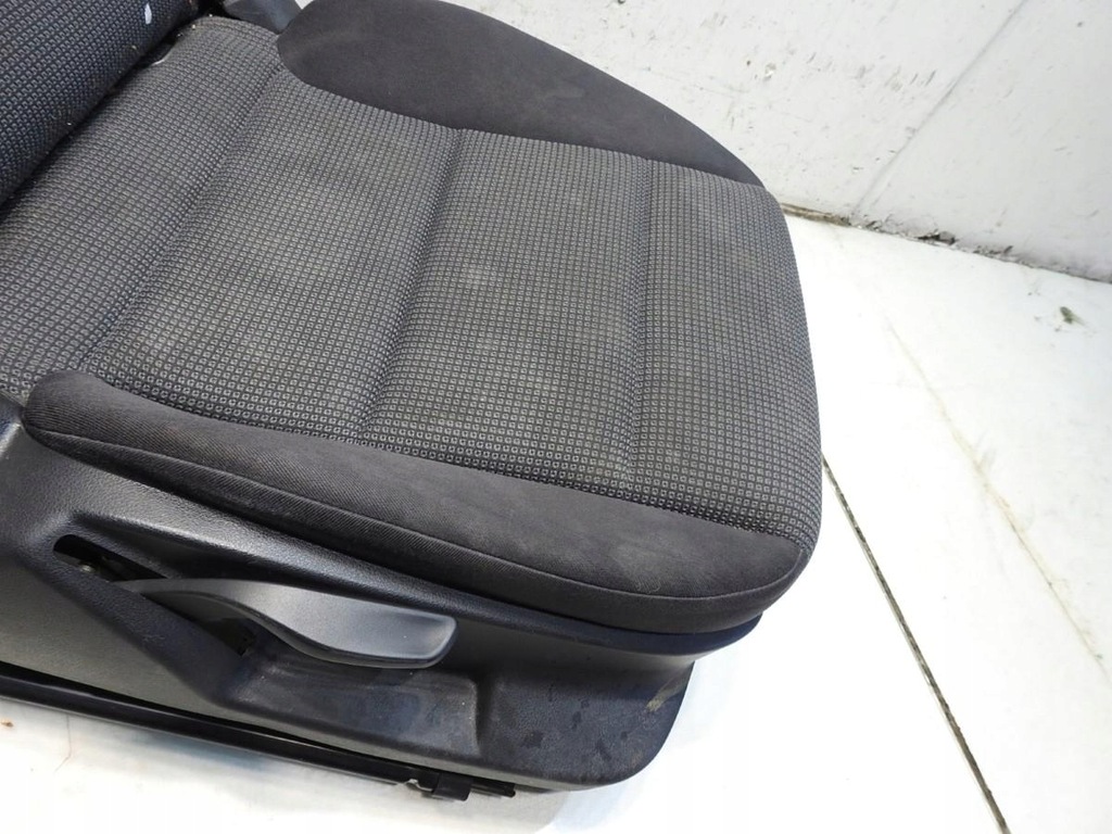 Δεξιά μπροστινή πολυθρόνα Audi A3 8pa Sportback Product image
