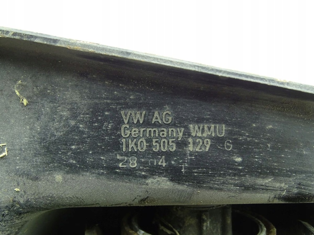 SKODA OCTAVIA II 04-12 αριστερό πίσω swingarm + τοποθέτηση αρχικού 1K0505225C Product image