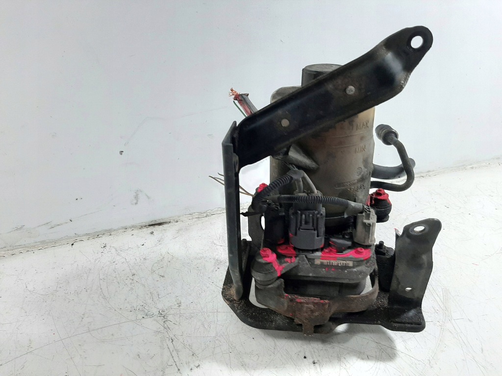 FORD FOCUS MK2 LIFT COMBI 1.8TDCI 08R POWER PUMP 4M513K514CA Product image