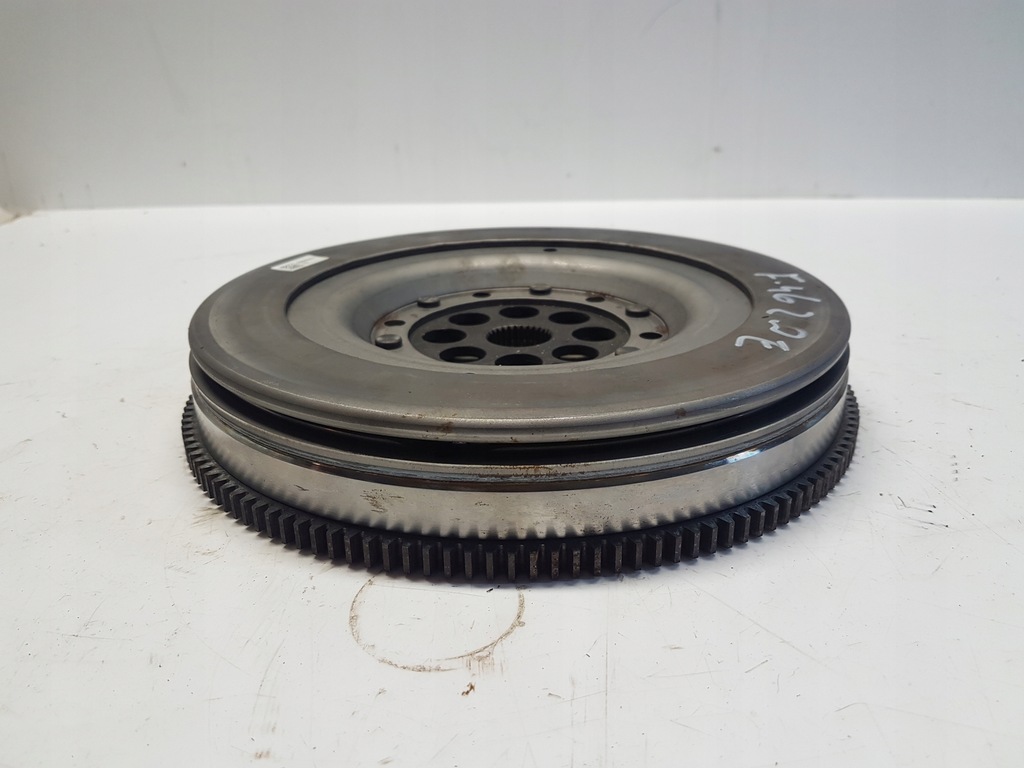 BMW 2 F45 F46 220i Flywheel 8655640 Product image