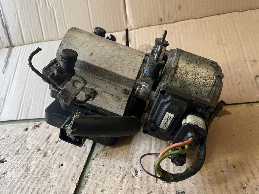 ΑΝΤΛΙΑ ΣΥΜΠΙΕΣΤΗ ΑΝΑΡΤΗΣΗΣ CITROEN C5 II LIFT COMPLETE FUNCTIONING ORIGINAL Product image