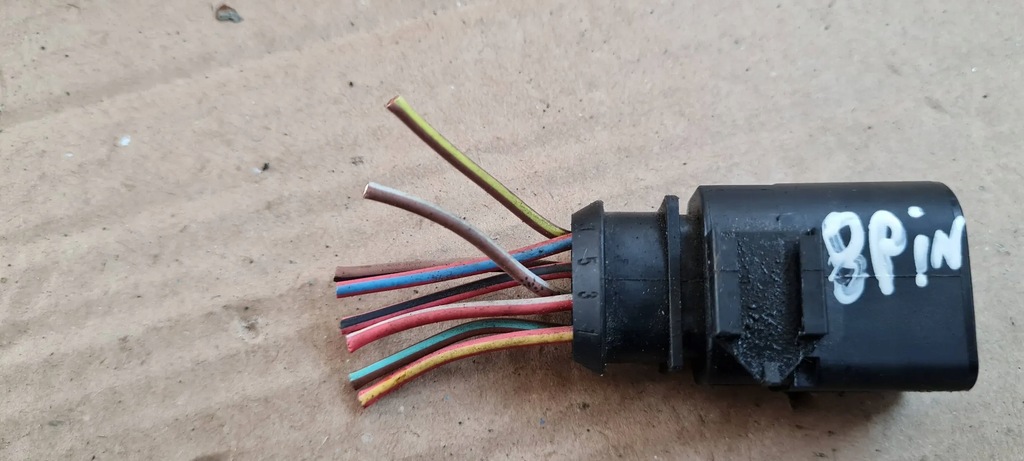 A5 8W PLUG CUBE 1J0973814 VW AUDI A4 B9 8W A5 Q7 4M Q5 80A Product image