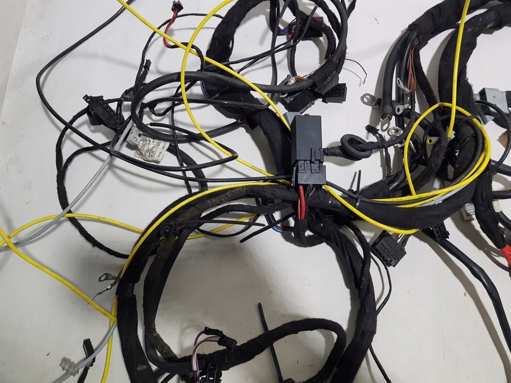 ΜΟΝΑΔΑ ΜΠΑΤΑΡΙΑΣ ΚΑΛΩΔΙΑ ΚΟΡΜΟΥ MERCEDES SL R230 W230 2305400945 Product image