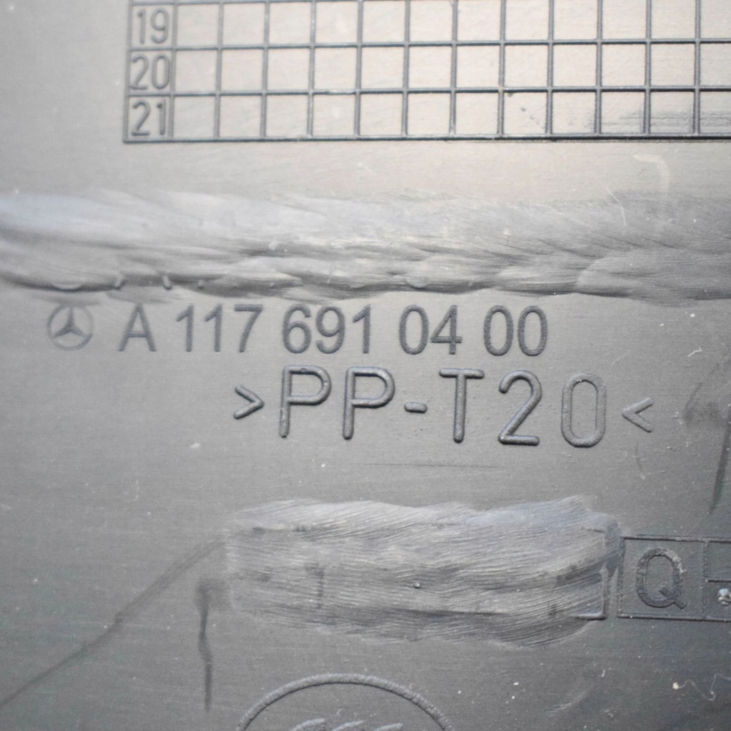 Mercedes-Benz CLA C117 X117 W117 2018 Δεξιά πλευρά κάλυμμα Upper Post / B Product image
