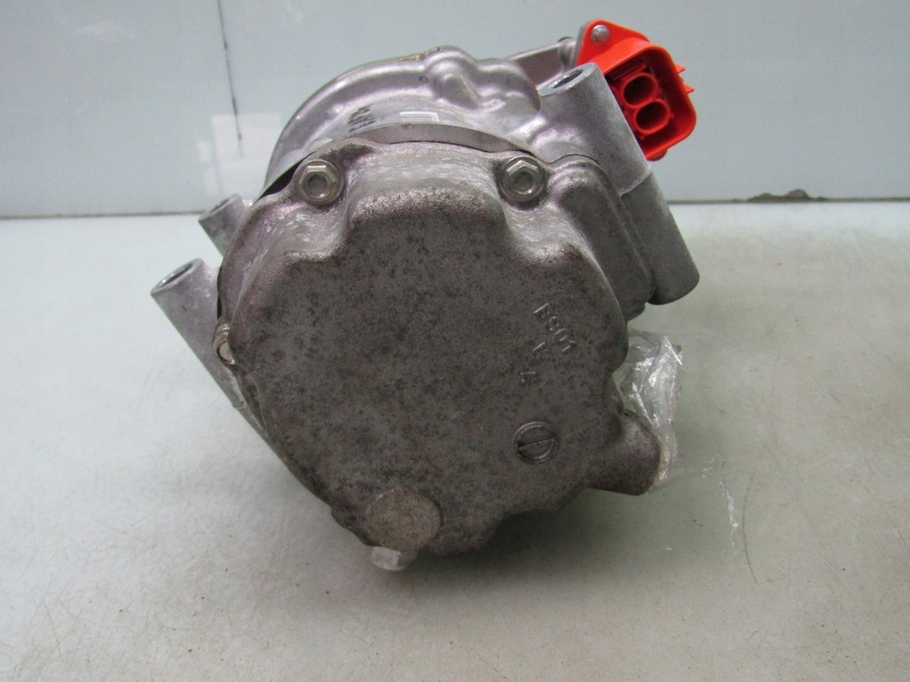 LEAF II ZE1 21R AIR CONDITIONING COMPRESSOR 926005SA1B 92600 5SA1B Product image