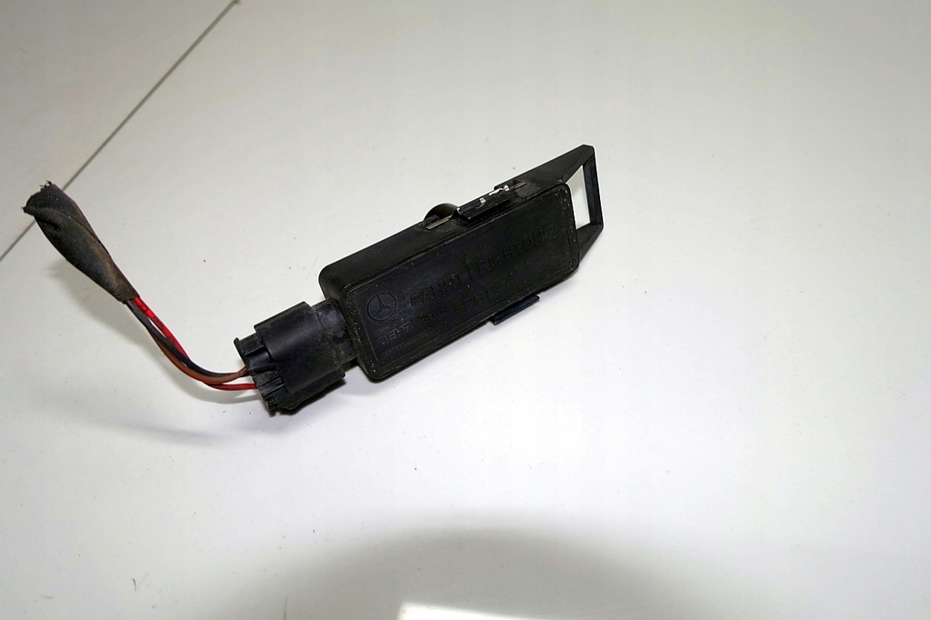 Mercedes w211 dusk sensor 2118701310 Product image