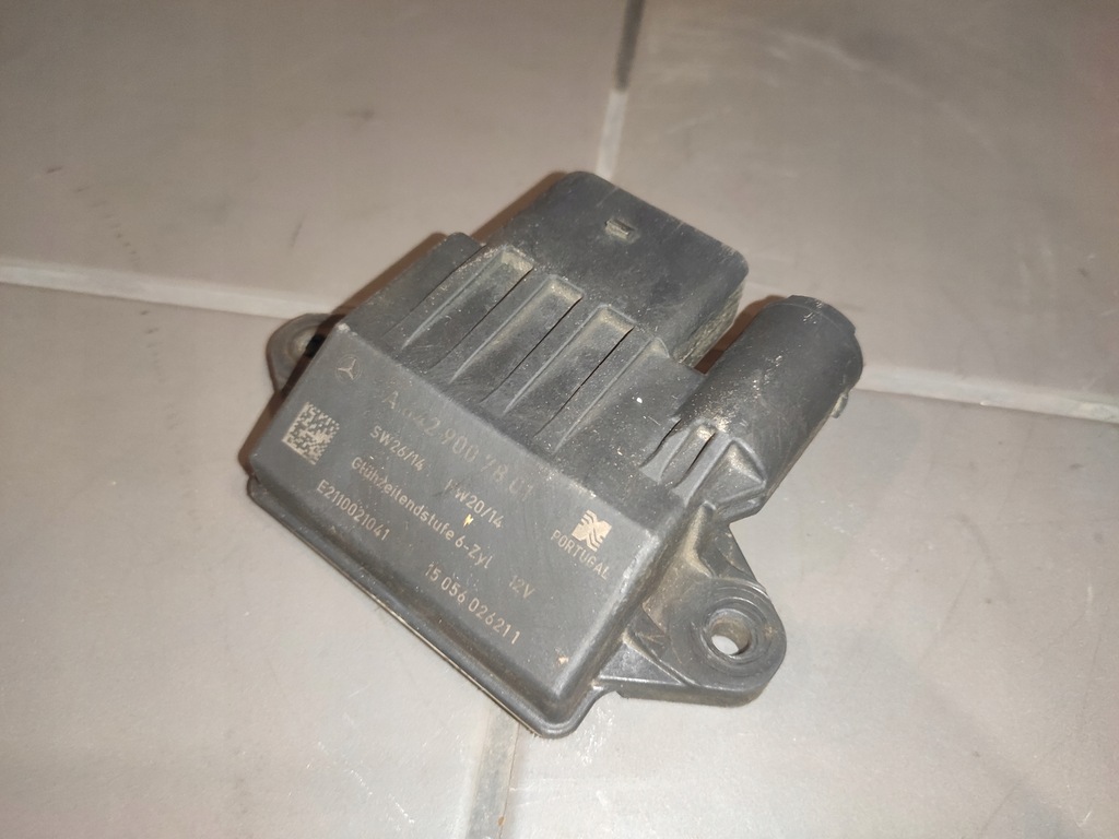 MERCEDES W221 OM642 3.0D GLOW PLUG RELAY MODULE A6429007801 ORIGINAL Product image