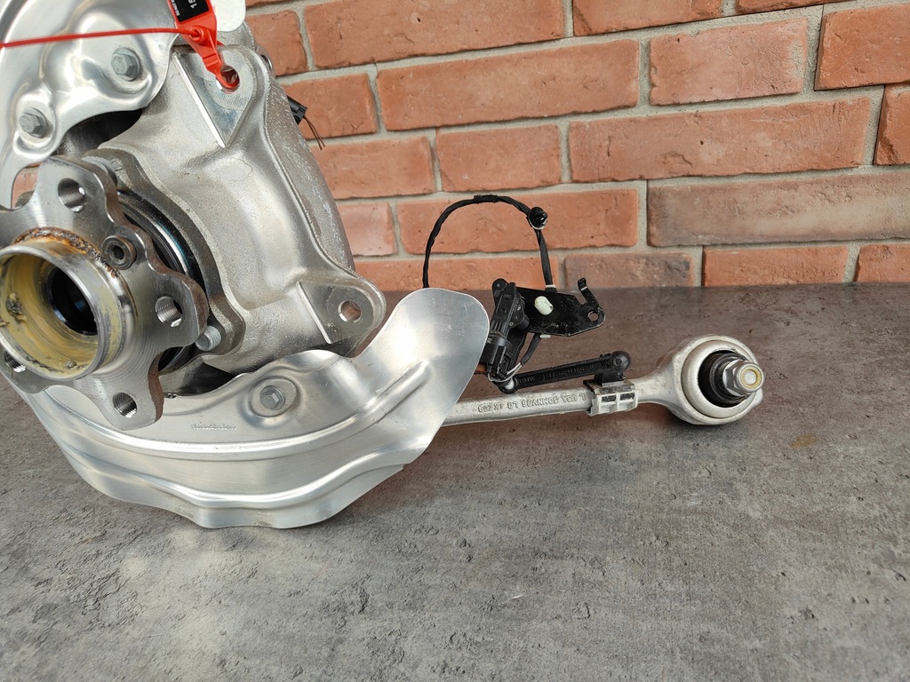 BMW G01 X3 G02 X4 Αριστερά πλήμνη Product image