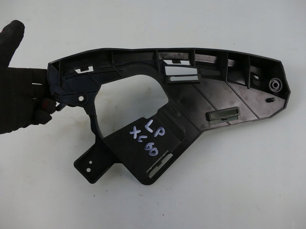 VOLVO XC60 I LIFT ΑΡΙΣΤΕΡΟ ΦΩΤΙΣΤΙΚΟ ΣΥΣΚΕΥΗ ΣΤΗΡΙΞΗ ΜΠΡΟΣΤΑ ΑΡΙΣΤΕΡΑ Product image