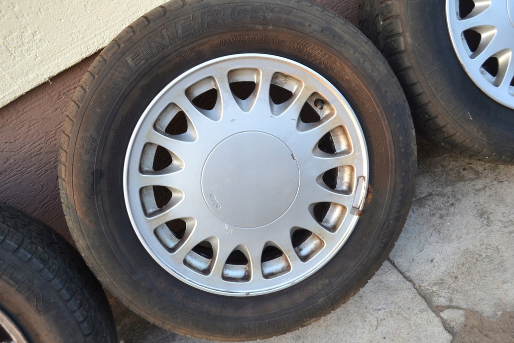 SAAB 900 9000 Wheels Rims Original K6 6Jx15 ET33 Product image
