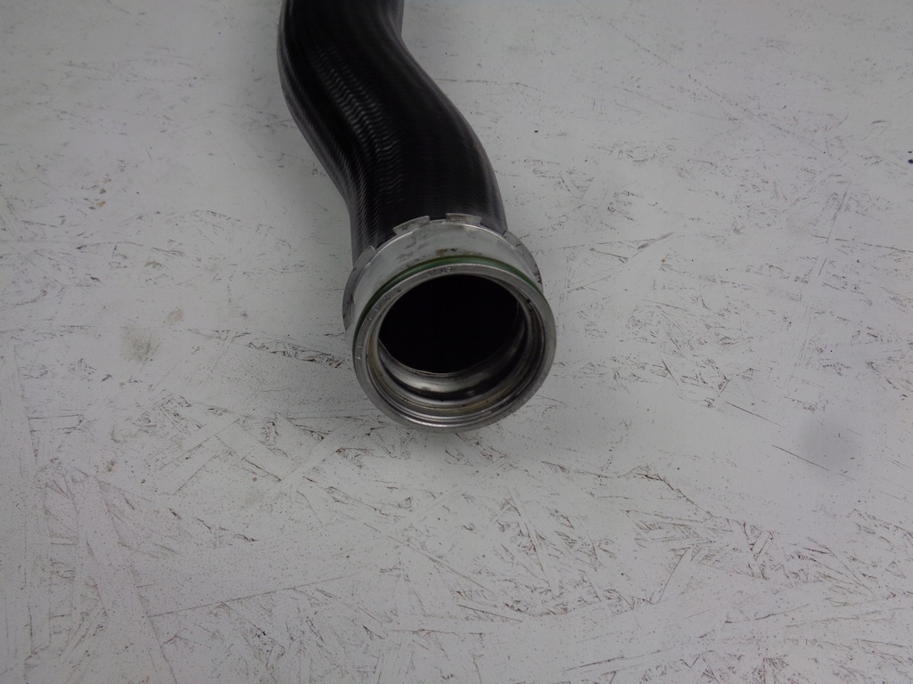 BMW E90 E87 HOSE INTERCOOLER PIPE N47 7797482 Product image