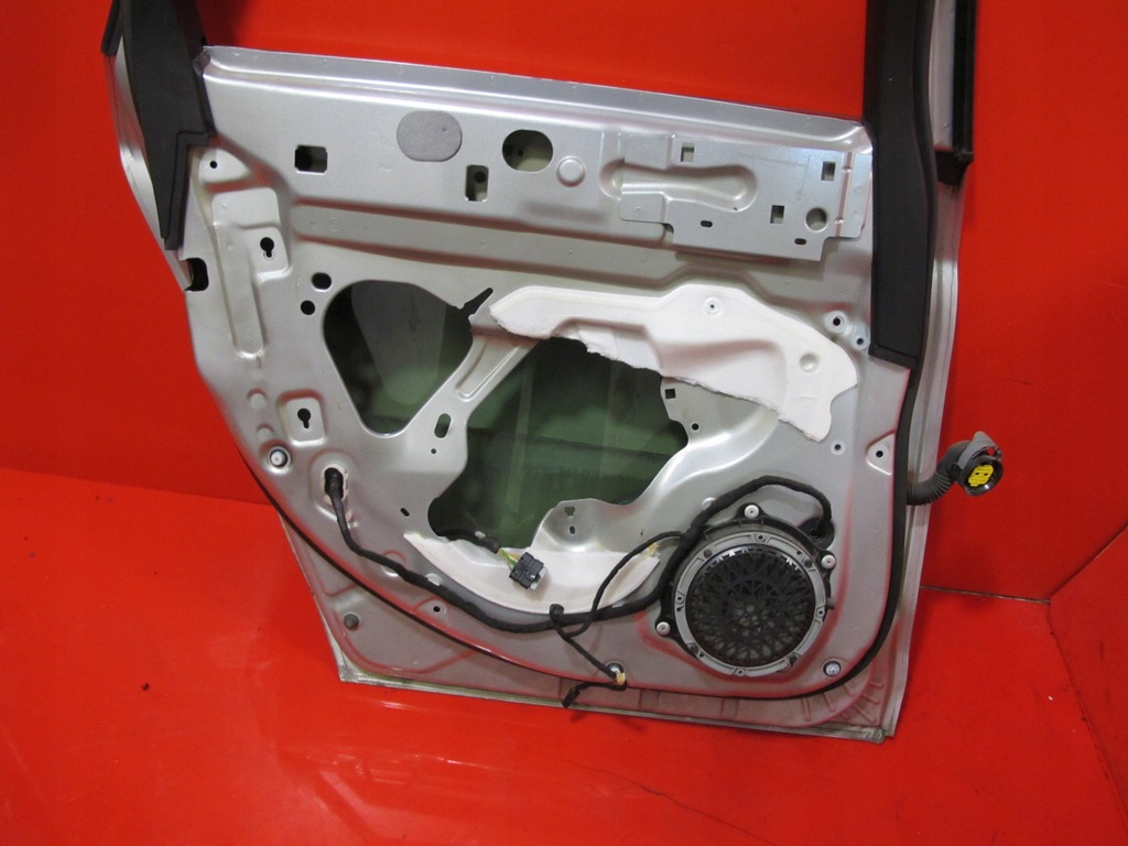 CITROEN C5 III X7 ΠΟΡΤΕΣ ΠΙΣΩ ΑΡΙΣΤΕΡΟ ΣΤΑΓΟΝΟ ΤΟΥΡΙΣΤΗ EZRC Product image