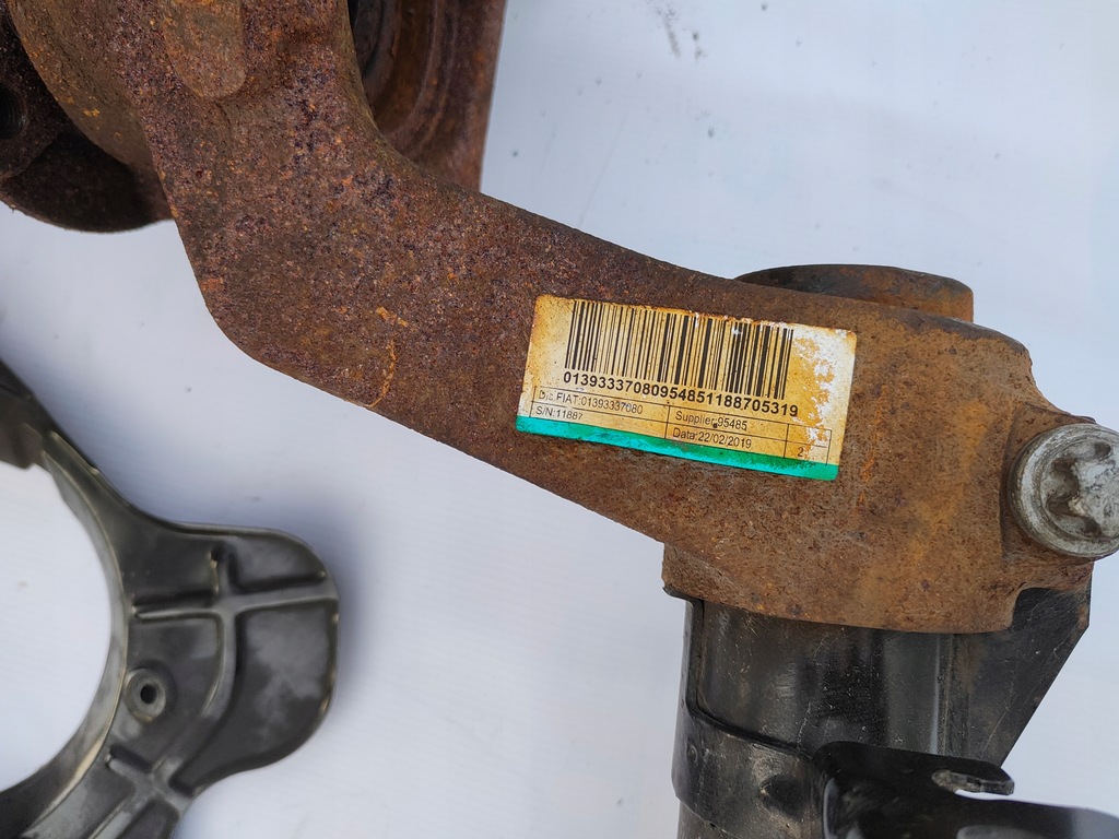 FIAT ducato Mcpherson Knuckle P. Εμπρός 16" Product image