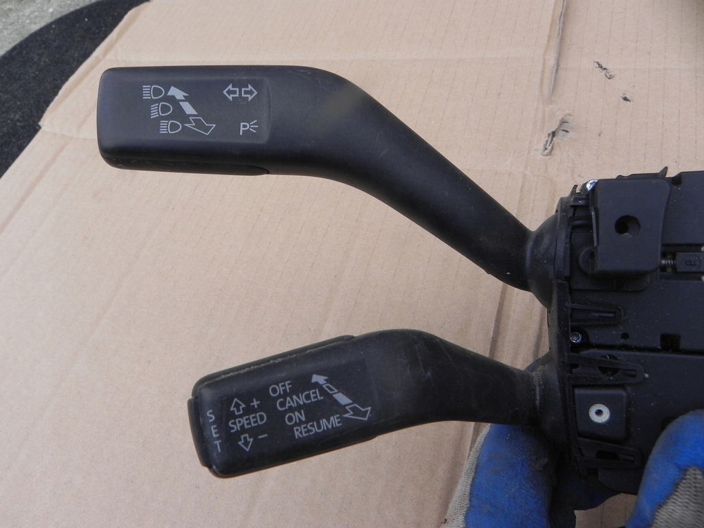 VW PASSAT B6 // ΔΙΑΚΟΠΤΗΣ CRUISE CONTROL 3C9953513R Product image
