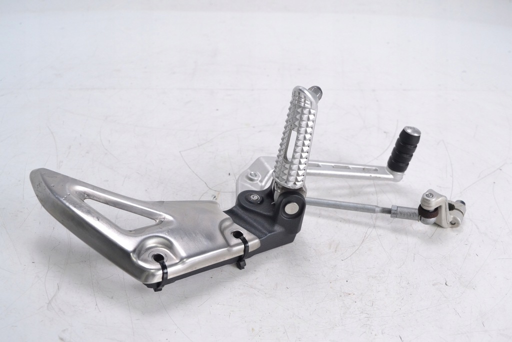 Ρυθμίστε το μπροστινό αριστερό Triumph Speed ​​Triple 1050 11-16 Product image