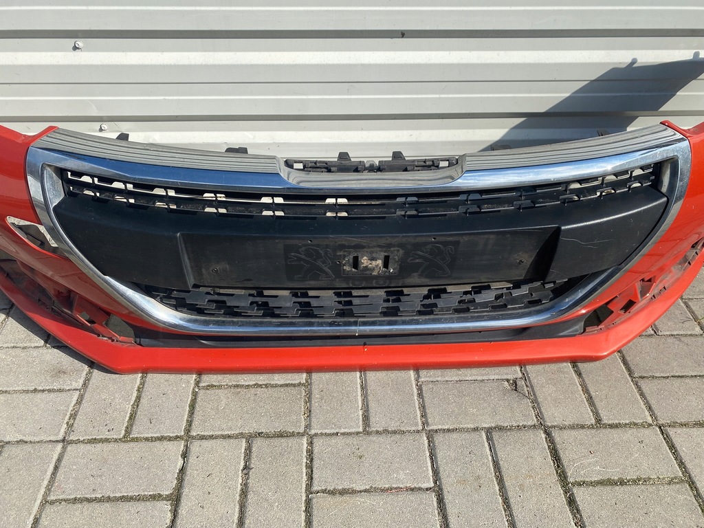 Μπροστινό προφυλακτήρα μπροστινό Peugeot 208 και ανυψώστε την ΕΕ Product image