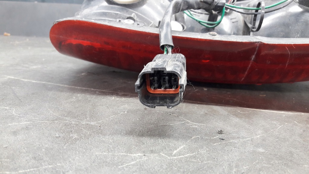 92401-M31 αριστερός πίσω προβολέας Kia Joice Product image